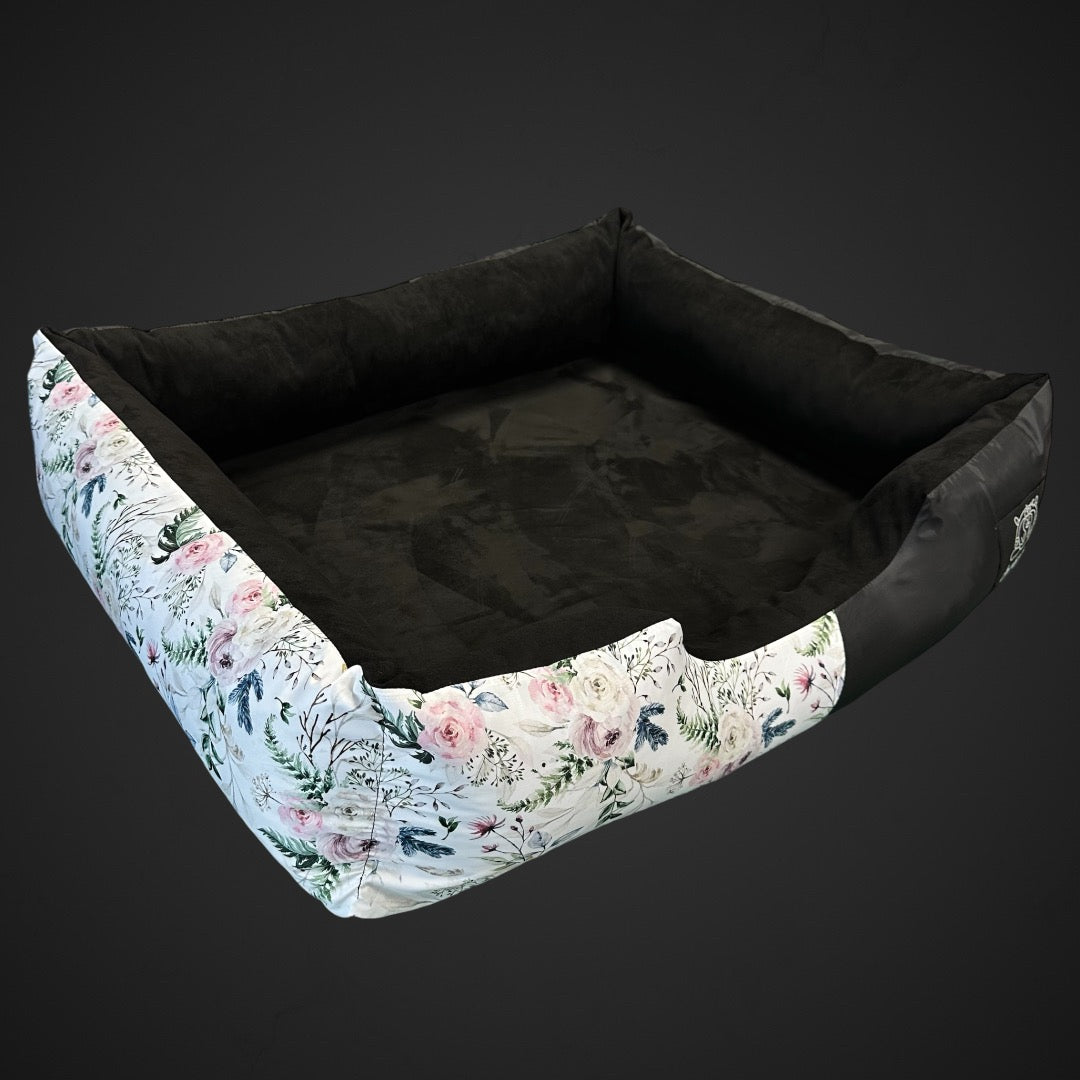 Half Roses dog bed